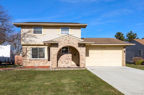 43726 Stuart Dr, Canton, MI, 48187-3182 | Card Image