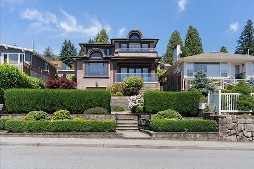 2171 Queens Ave, West Vancouver, BC, V7V2Y1 | Card Image