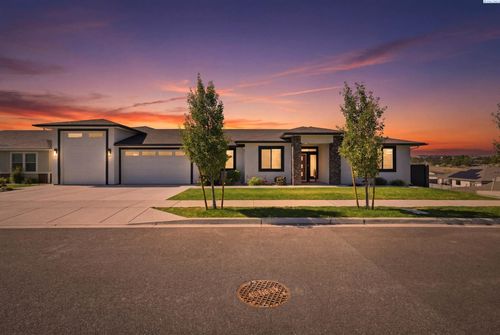 6029 W 31st Ave, Kennewick, WA, 99338-5535 | Card Image