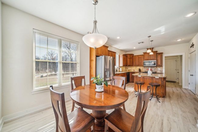 Eat In Kitchen/Dining | Image 16