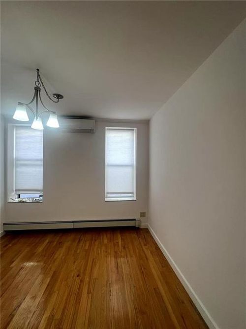 25 Battery Ave, Brooklyn, NY, 11228-3501 | Card Image