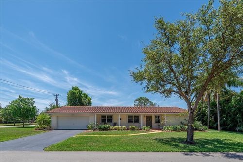 8590 Nw 38th Dr, Coral Springs, FL, 33065-4312 | Card Image