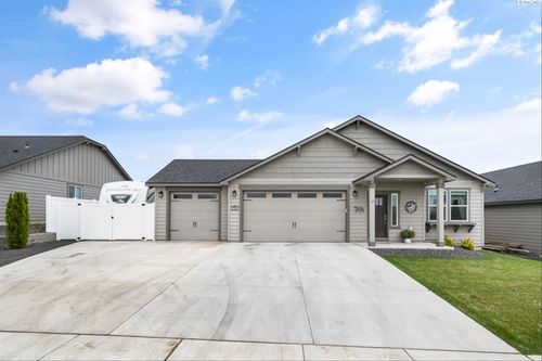 3709 Road 80, Pasco, WA, 99301-1868 | Card Image