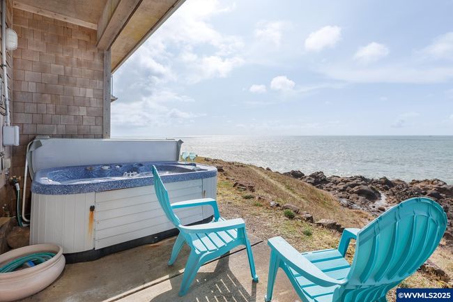 1113 N Highway 101, Condo with 1 bedrooms, 2 bathrooms and null parking in Depoe Bay OR | Image 23