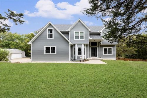 27240 W 135th St, Olathe, KS, 66061-9061 | Card Image