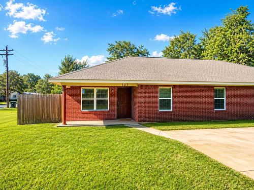 105 S Beulah St, Troup, TX, 75789-1710 | Card Image