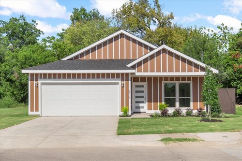 3809 Robert L Parish Sr Ave, Dallas, TX, 75210-2202 | Card Image