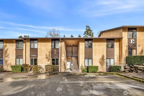 apt-e33-12520 Ne 145th St, Kirkland, WA, 98034-1226 | Card Image