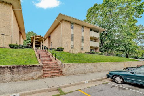 7d-5260 Crossbow Cir, Roanoke, VA, 24018-9216 | Card Image
