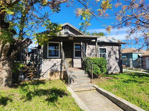 305 W Heald, Lake Elsinore, CA, 92530 | Card Image