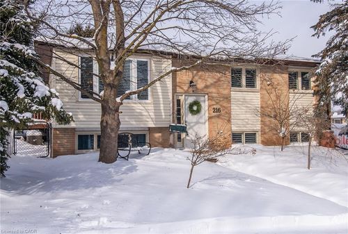 216 Northlake Dr, Waterloo, ON, N2V1A8 | Card Image