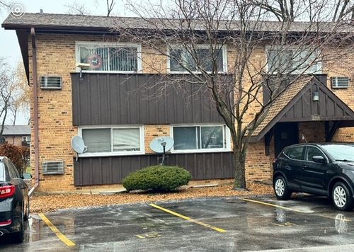 1-2208 Arbor Cir, Downers Grove, IL, 60515-2513 | Card Image