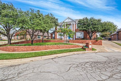 6 Grant Pl, Pantego, TX, 76013-3155 | Card Image