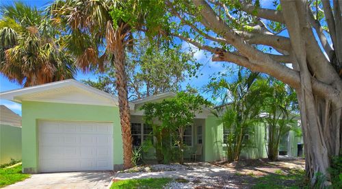 750 Bay Esplanade, CLEARWATER BEACH, FL, 33767-1411 | Card Image