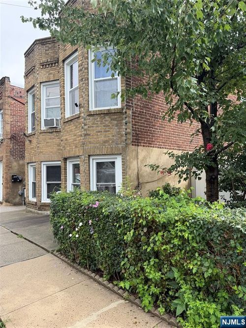 60 Naples Avenue, Belleville, NJ, 07109 | Card Image