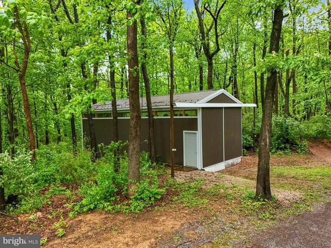 1982 Whyte Ln, House other with 3 bedrooms, 3 bathrooms and null parking in SPRING GROVE PA | Image 74