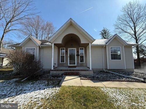 3321 Wilderness Dr, Vineland, NJ, 08361-7766 | Card Image