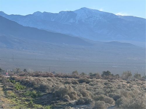 1261 Finehill St, Pahrump, NV, 89060-1635 | Card Image