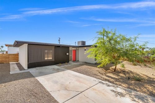 1617 Hartke Pl, Las Vegas, NV, 89104-3542 | Card Image