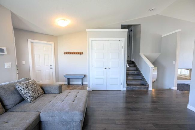 8010 112 Street, House other with 4 bedrooms, 3 bathrooms and 4 parking in Grande Prairie AB | Image 5