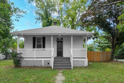 4044 Kentucky Ave Nw, Roanoke, VA, 24017-2604 | Card Image