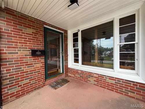 6760 Corbitt Ave, University City, MO, 63130-2424 | Card Image