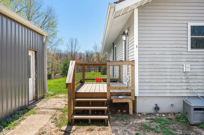 9267 N State Road 135, House other with 3 bedrooms, 2 bathrooms and null parking in Morgantown IN | Image 4