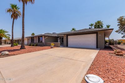 11025 W Campana Drive, House other with 3 bedrooms, 2 bathrooms and null parking in Sun City AZ | Image 3