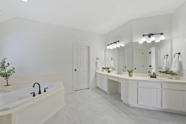 1728 Tealwood Ln, House other with 4 bedrooms, 3 bathrooms and null parking in Corinth TX | Image 27
