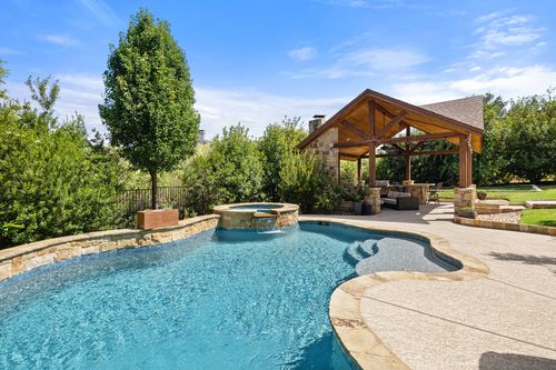 305 Enchanted Hilltop Way, Austin, TX, 78738-4402 | Card Image