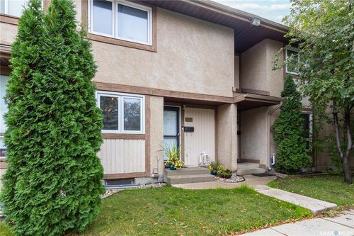 30-1128 Mckercher Drive, Saskatoon, SK, S7H4Y7 | Card Image