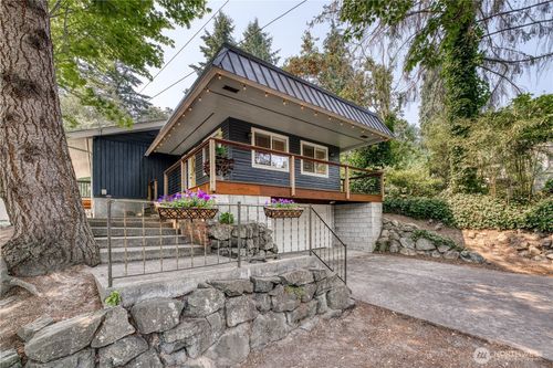 2930 Cascade Trl, Bremerton, WA, 98310-5415 | Card Image