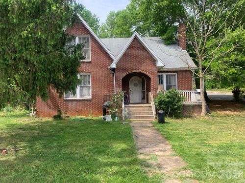 615 E Meeting St, Morganton, NC, 28655-3434 | Card Image