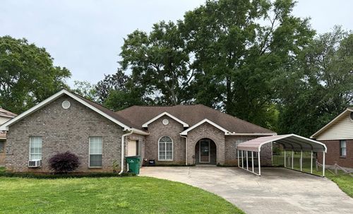 816 Herrin Dr, Picayune, MS, 39466-5114 | Card Image