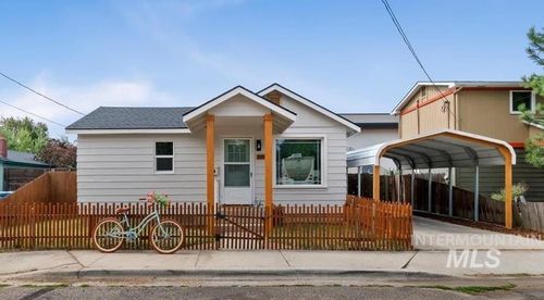 3005 W Hester St, Boise, ID, 83702-2016 | Card Image