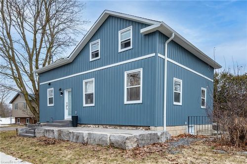 1043 Queens Bush Rd, Wellesley, ON, N0B2T0 | Card Image