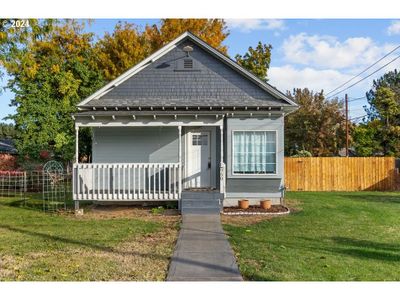 950 W Hermiston Ave, House other with 2 bedrooms, 1 bathrooms and 2 parking in Hermiston OR | Image 1