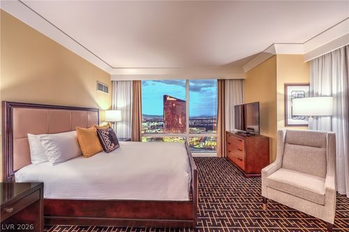 unit-3807-2000 N Fashion Show Dr, Las Vegas, NV, 89109-1606 | Card Image