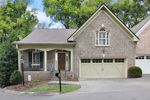 131D Woodmont Blvd, Nashville, TN, 37205 | Card Image
