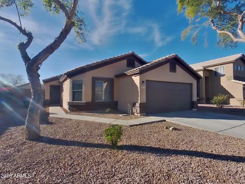 8123 W Hammond Ln, Phoenix, AZ, 85043-7476 | Card Image
