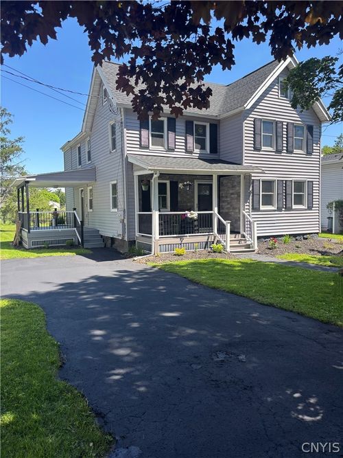 15 Hockeborne Ave, Auburn, NY, 13021-4217 | Card Image