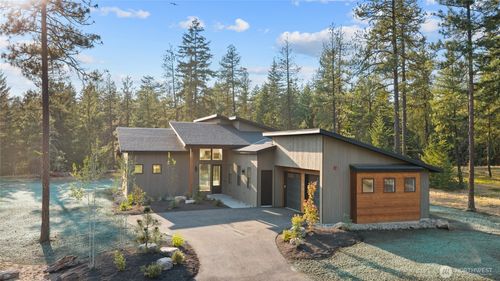 1700 Wanawish Loop, Cle Elum, WA, 98922-4010 | Card Image