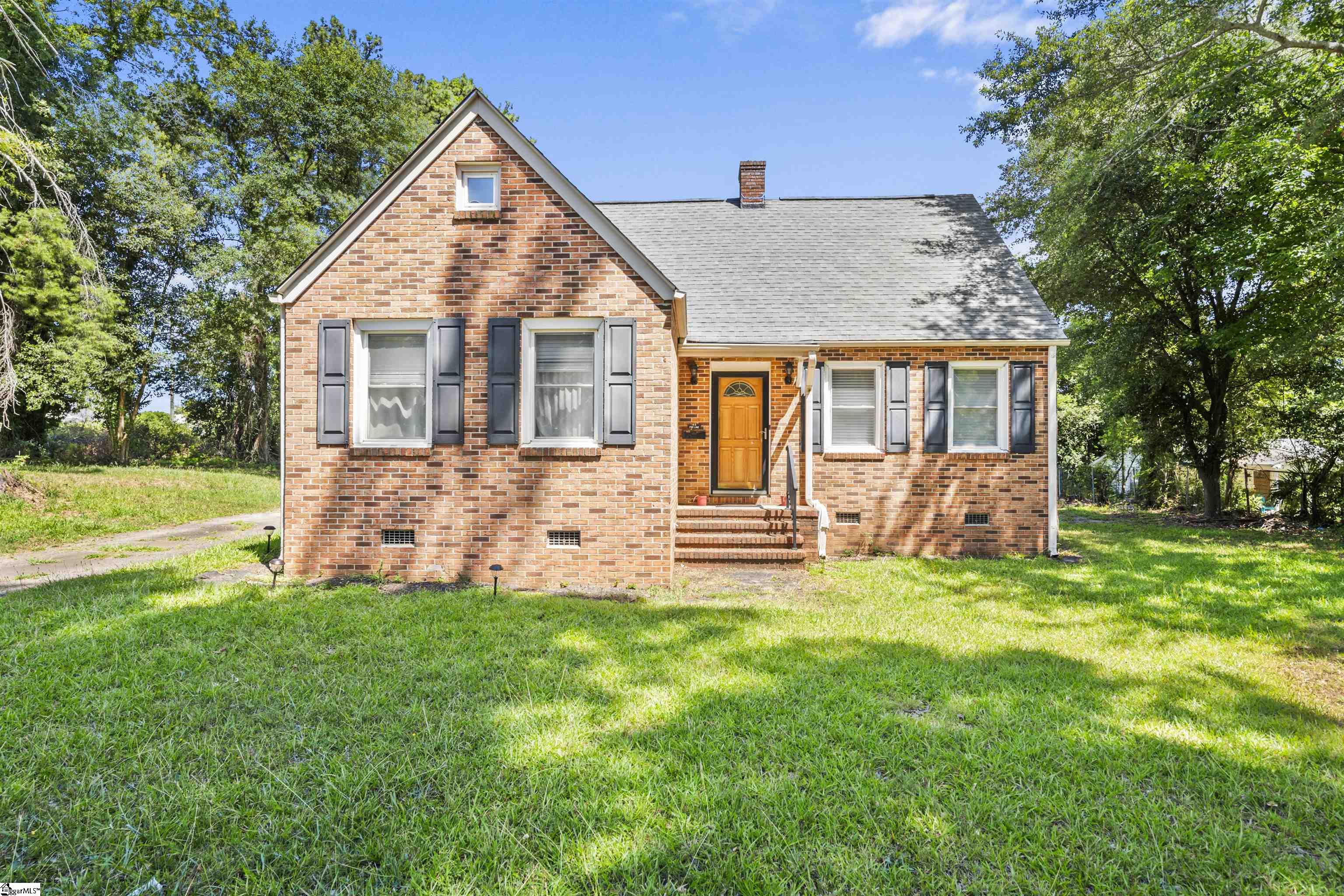 Pine Ln, Anderson, SC 29621