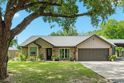 302 E Bronco Bend St, Angleton, TX, 77515-3106 | Card Image