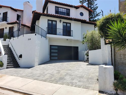 219 W Escalones, San Clemente, CA, 92672 | Card Image
