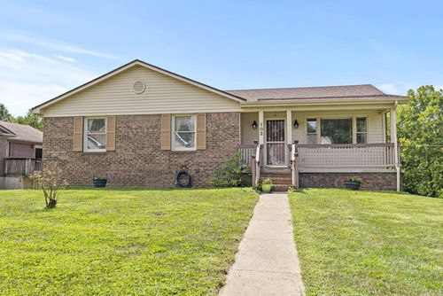 102 Creekview Ct, Georgetown, KY, 40324-9762 | Card Image