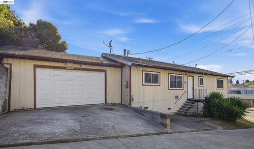 3511 Gray Street, Oakland, CA, 94601 | Card Image