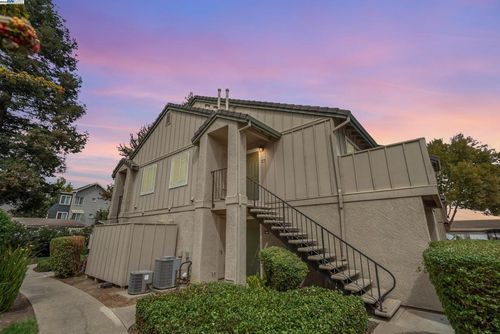 2193 Lakeview Cir, Pittsburg, CA, 94565 | Card Image