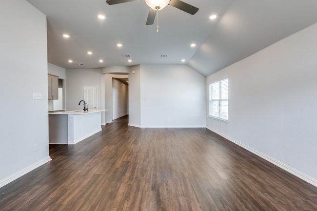 509 Oleander Loop, House other with 4 bedrooms, 3 bathrooms and 4 parking in Buda TX | Image 8