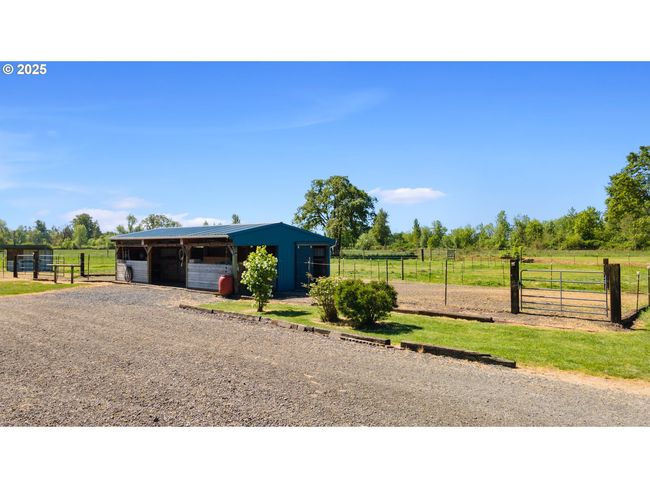 12430 S Oak Grove Rd, House other with 3 bedrooms, 4 bathrooms and 6 parking in Canby OR | Image 33